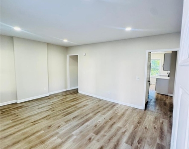 243 N Jordan Street - Photo Thumbnail 2