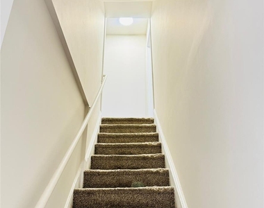 243 N Jordan Street - Photo Thumbnail 11