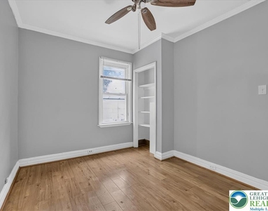 3826 Albemarle Avenue - Photo Thumbnail 12