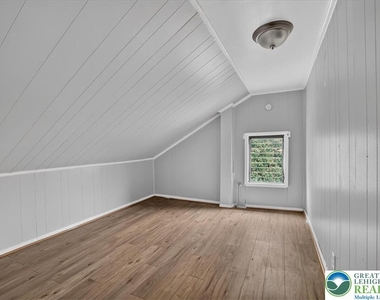 3826 Albemarle Avenue - Photo Thumbnail 16