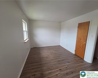 416 S Saint George Street - Photo Thumbnail 14