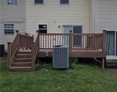 416 S Saint George Street - Photo Thumbnail 24