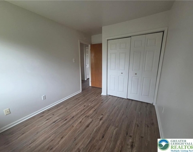 416 S Saint George Street - Photo Thumbnail 12