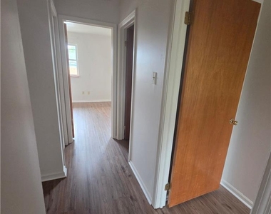 416 S Saint George Street - Photo Thumbnail 10