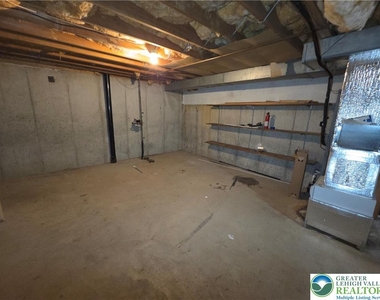 416 S Saint George Street - Photo Thumbnail 20