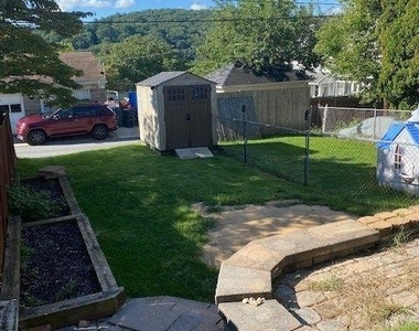 819 Spring - Photo Thumbnail 3