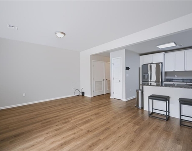 740 Blue Heron Drive - Photo Thumbnail 4