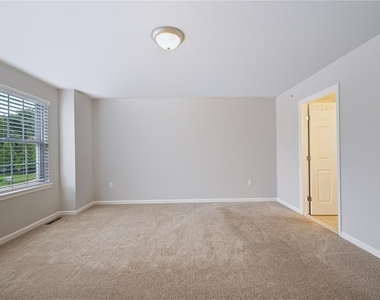 740 Blue Heron Drive - Photo Thumbnail 12