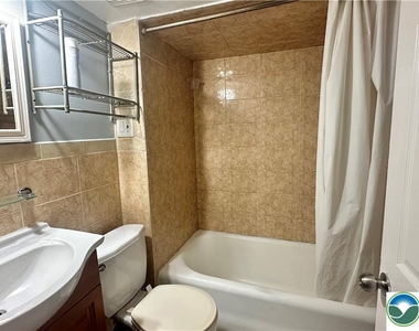 542 N New Street - Photo Thumbnail 17