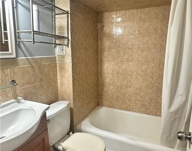 542 N New Street - Photo Thumbnail 16