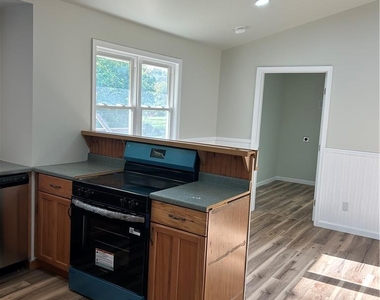 3013 Delaware Drive - Photo Thumbnail 7