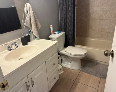 14415 Americana Circle - Photo Thumbnail 7