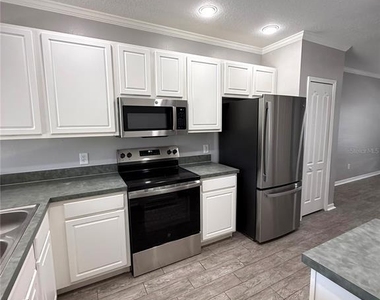 12316 Healey Summit Lane - Photo Thumbnail 8