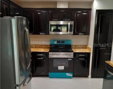 120 Annwood Road - Photo Thumbnail 5