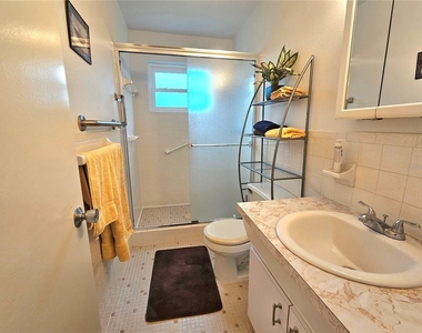 2426 Persian Drive - Photo Thumbnail 23