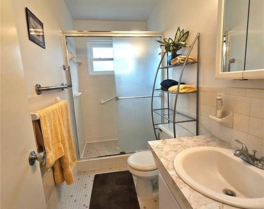 2426 Persian Drive - Photo Thumbnail 22
