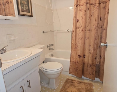 2426 Persian Drive - Photo Thumbnail 20