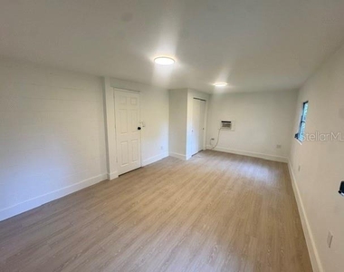 920 E 109th Avenue - Photo Thumbnail 15