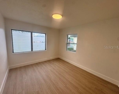 920 E 109th Avenue - Photo Thumbnail 8