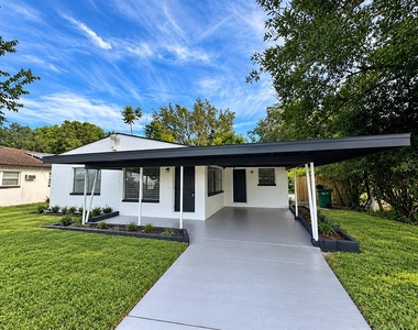 920 E 109th Avenue - Photo Thumbnail 1