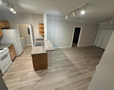 4207 S Dale Mabry Highway - Photo Thumbnail 3