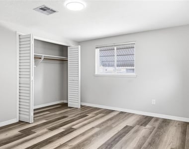 4810 Guardian Avenue - Photo Thumbnail 7