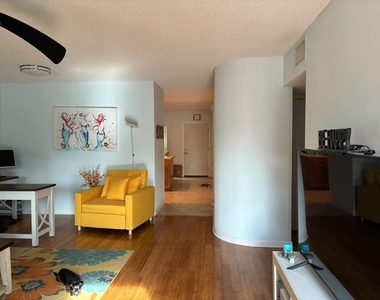 2291 Americus Boulevard W - Photo Thumbnail 3