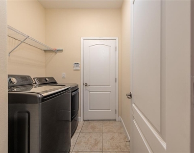 20162 Oakflower Avenue - Photo Thumbnail 24