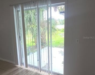 2074 Lanternlight Street - Photo Thumbnail 11