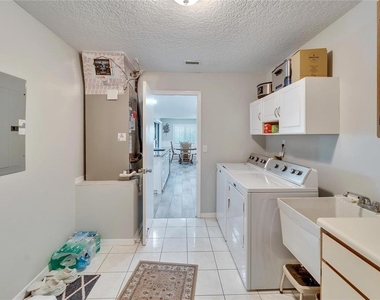 1839 Wolf Laurel Drive - Photo Thumbnail 15