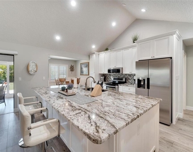 1839 Wolf Laurel Drive - Photo Thumbnail 10