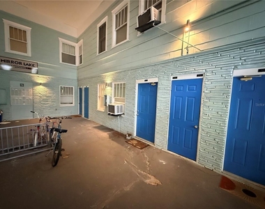 308 Grove Street N - Photo Thumbnail 2