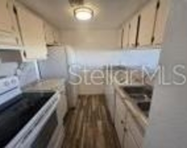 2525 W Bay Drive - Photo Thumbnail 4
