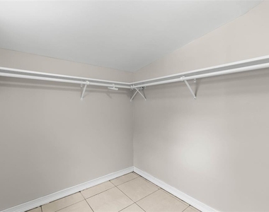 123 N Safford Avenue - Photo Thumbnail 32