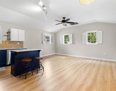 123 N Safford Avenue - Photo Thumbnail 23