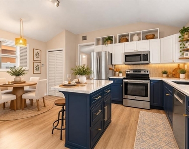 123 N Safford Avenue - Photo Thumbnail 5