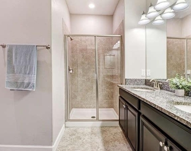 3289 Gentle Dell Court - Photo Thumbnail 7