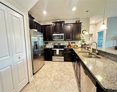 3289 Gentle Dell Court - Photo Thumbnail 2