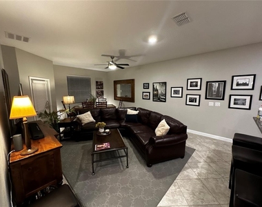 3289 Gentle Dell Court - Photo Thumbnail 4