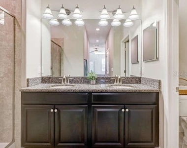 3289 Gentle Dell Court - Photo Thumbnail 6