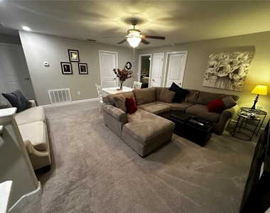 3289 Gentle Dell Court - Photo Thumbnail 9