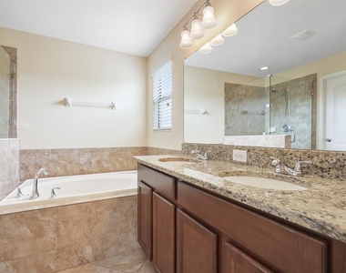 2724 Garden Falls Drive - Photo Thumbnail 23