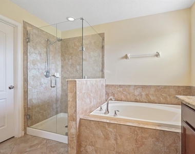2724 Garden Falls Drive - Photo Thumbnail 24