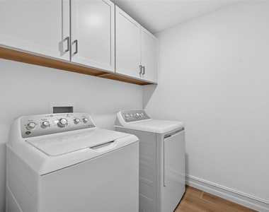 1439 West Chestnut Street - Photo Thumbnail 26