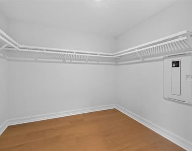 1439 West Chestnut Street - Photo Thumbnail 22
