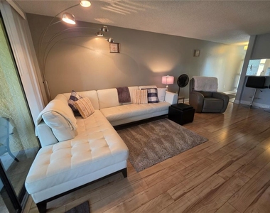 3001 58th Avenue S - Photo Thumbnail 14