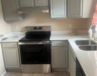 2163 Alicia Drive - Photo Thumbnail 1
