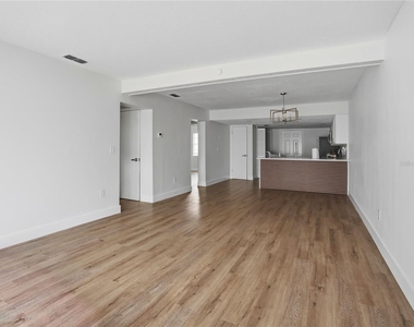 9824 Pocono Street - Photo Thumbnail 8