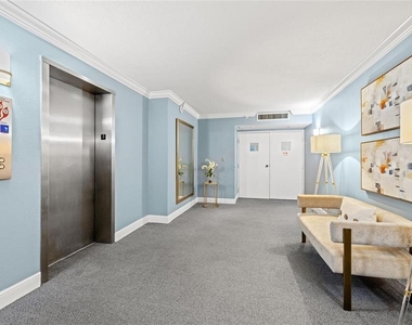 5220 Brittany Drive S - Photo Thumbnail 18
