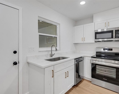 187 Bel Forest Drive - Photo Thumbnail 5